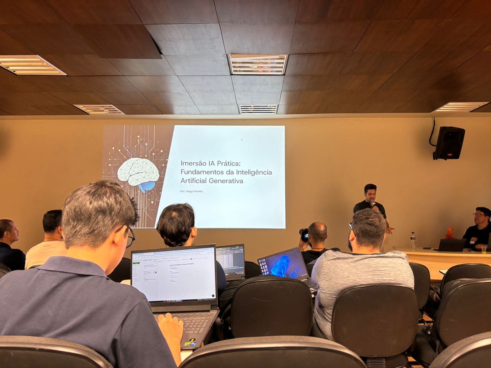 Momento de ensino na Imersão IE